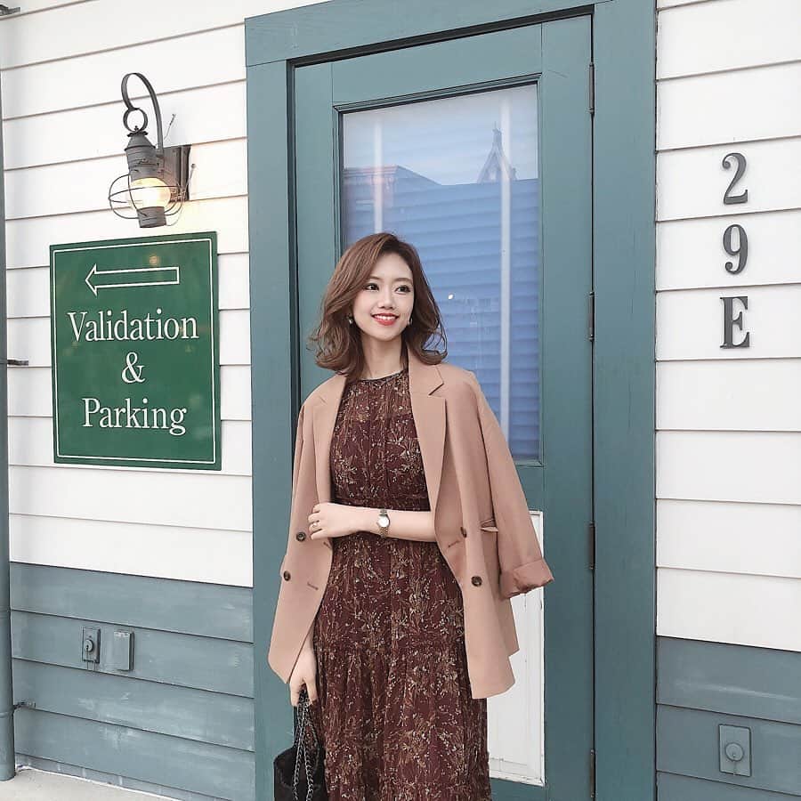 渡邉みさきさんのインスタグラム写真 渡邉みさきinstagram ユニバ行った時の コーデ Code Outfit Coordinate Frayid Dholic コーデ ミラオーウェン ミディアムヘア ボブ ヘアスタイル 外ハネ ワンカール ワンピ ブラウンコーデ ファッション通販