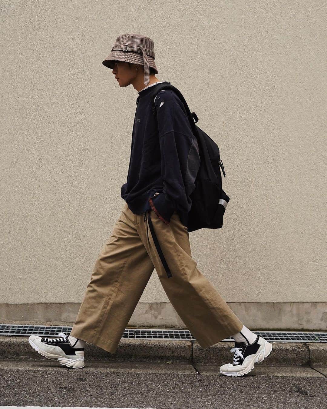 Ryoさんのインスタグラム写真 - (RyoInstagram)「ㅤㅤㅤㅤㅤㅤㅤㅤㅤㅤㅤㅤㅤ 今日のコーデ スウェットがちょうどいい季節。 ㅤㅤㅤㅤㅤㅤㅤㅤㅤㅤㅤㅤㅤ hat:#ryotakashima  sweat:#ssstein pants:#urutokyo shoes:#ion bag:#unused belt:#yoketokyo」10月18日 20時28分 - ryo__takashima