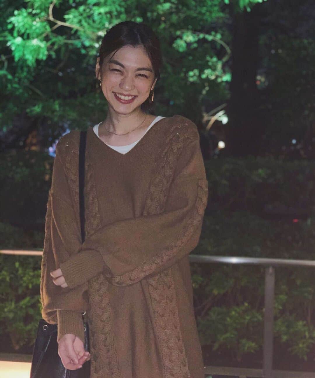 森本奈緒さんのインスタグラム写真 - (森本奈緒Instagram)「たっぷりした袖がたまらなくかわいい…！ #RILOREN 🍂」10月18日 20時51分 - naomorimoto