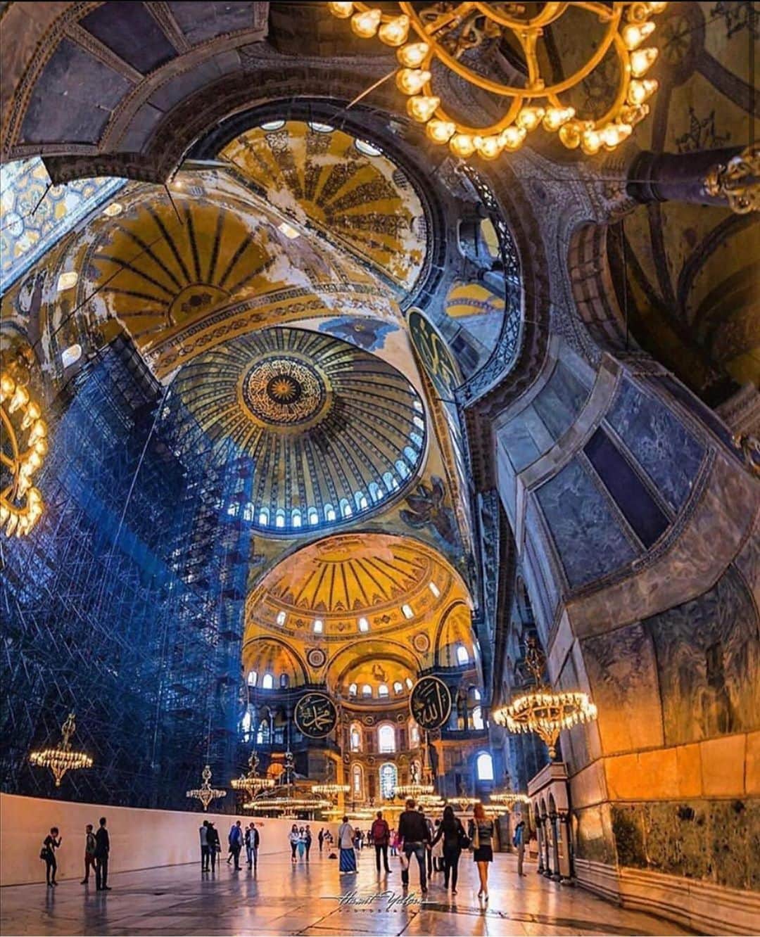 Wonderful Placesさんのインスタグラム写真 - (Wonderful PlacesInstagram)「The amazing Hagia Sofia in Istanbul ✨❤️❤️❤️✨ . Pictures by ✨✨@hamityalcn✨✨ #wonderful_places for a feature ❤️」10月18日 21時28分 - wonderful_places