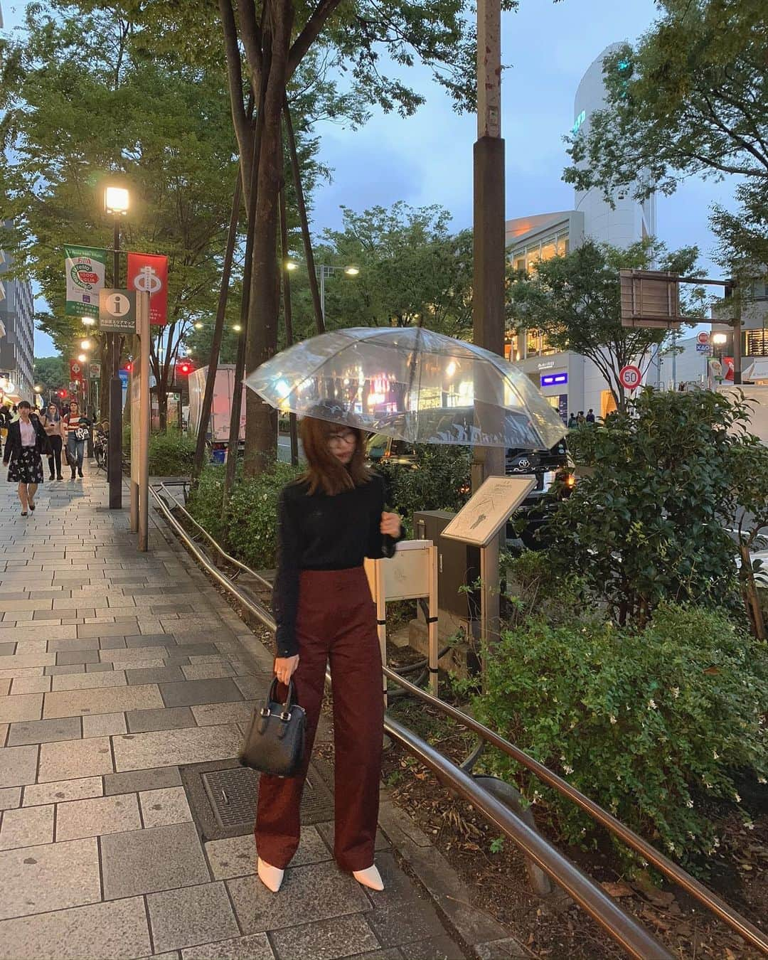 碓井玲菜さんのインスタグラム写真 - (碓井玲菜Instagram)「#れいなすたいる ☔︎」10月18日 22時08分 - reina_usui