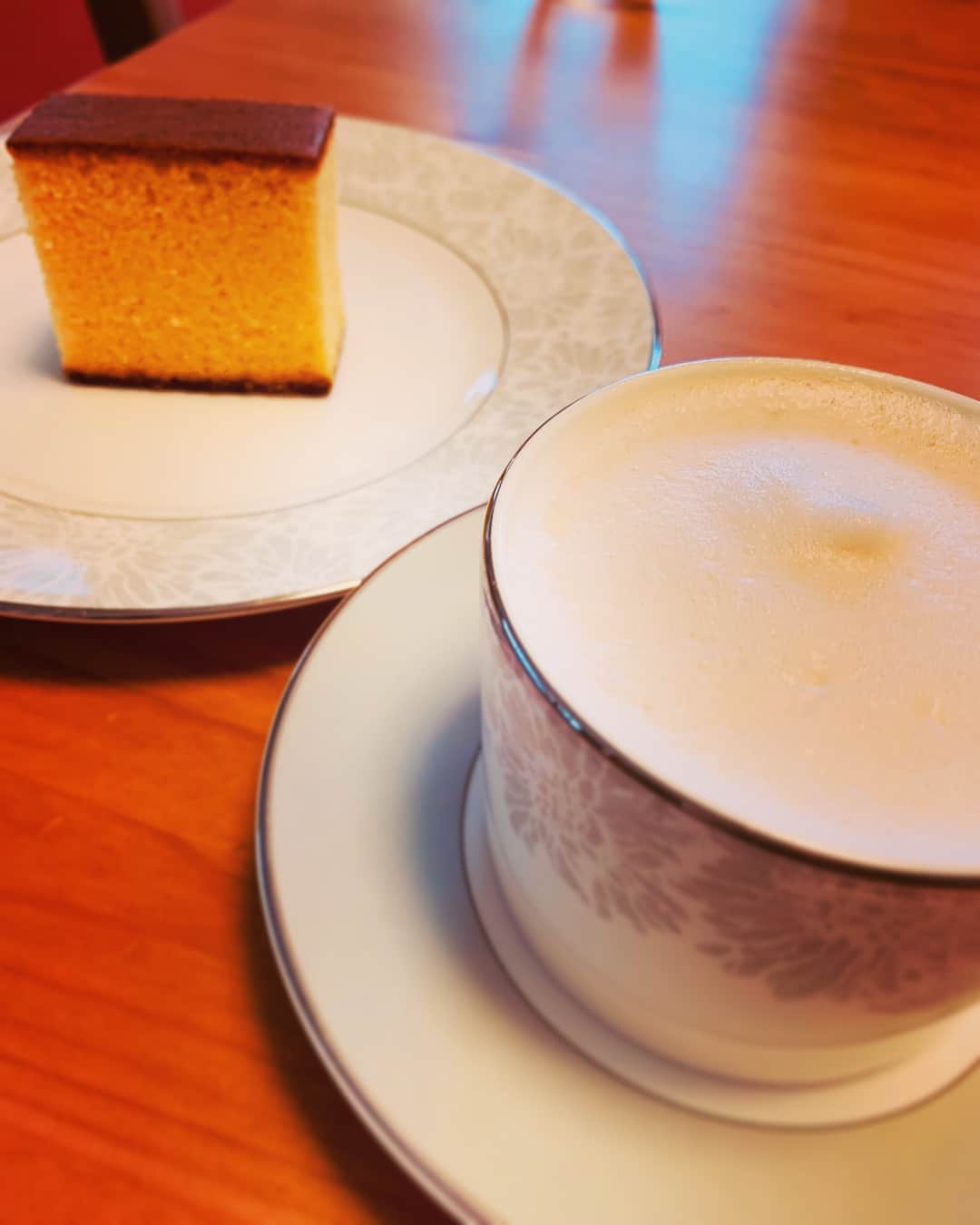 中村祥子のインスタグラム：「美味しいものもいっぱい😋 ありがとうございました😊❤️ 花魁は撮れたのに 蝶々夫人はあまり写真撮れなかった… 蝶々夫人の衣装もすごく素敵でした😊 #前田真由子さん#浅野真由香ちゃん#辻久美子ちゃん #戸田梨沙子ちゃん#佐伯美帆ちゃん#吉岡眞友子ちゃん #大井田百ちゃん#Kバレエカンパニー#shokonakamura」