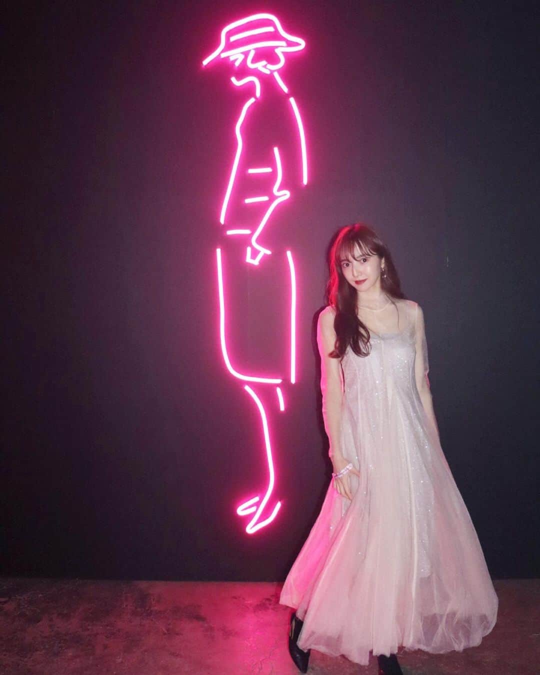 平木愛美さんのインスタグラム写真 - (平木愛美Instagram)「chanel💞💫👸🧚‍♂️👗 party & exhibition . CHANEL MADEMOISELLE PRIVÉ TOKYO 🌹 マドモアゼル プリヴェ展 - ガブリエル シャネルの世界へ  @chanelofficial  #CHANEL #mademoiselleprive  #シャネルマドモアゼルプリヴェ」10月18日 23時01分 - manamihiraki