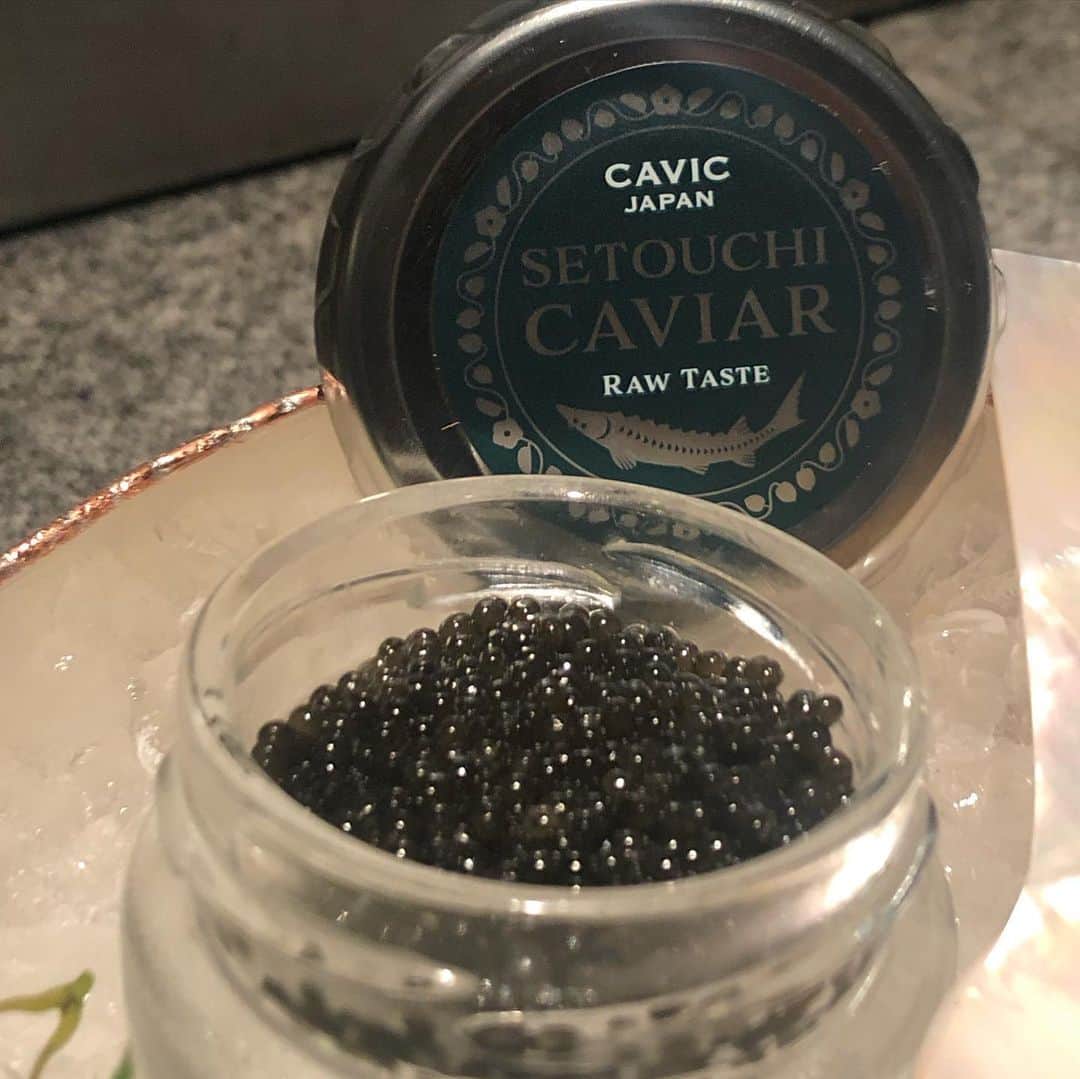 パンツェッタ・ジローラモさんのインスタグラム写真 - (パンツェッタ・ジローラモInstagram)「it happens after so much good caviar#kiss #the #life #its #beautiful #dix sept degres #17° #瀬戸内キャビア #」10月19日 9時37分 - girolamo.me