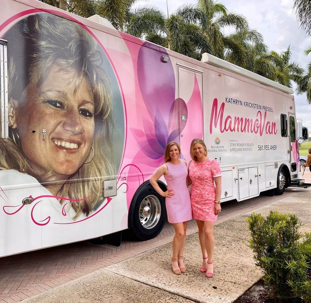 モーガン・プレッセルさんのインスタグラム写真 - (モーガン・プレッセルInstagram)「The Morgan Pressel Foundation is proud to support the @bocaregional and the 16th annual #GoPink Luncheon! Always special driving up and seeing the mammovan parked out front! Great learning about all the advancements our hospital continues to make in the battle against cancer, and interesting hearing Dr. Ken Jeong tell his story supporting his wife through the fight. A cancer diagnosis affects far more than just the patient, as my sister, aunt, grandmother and I know all too well. 💕」10月19日 4時22分 - mpressel