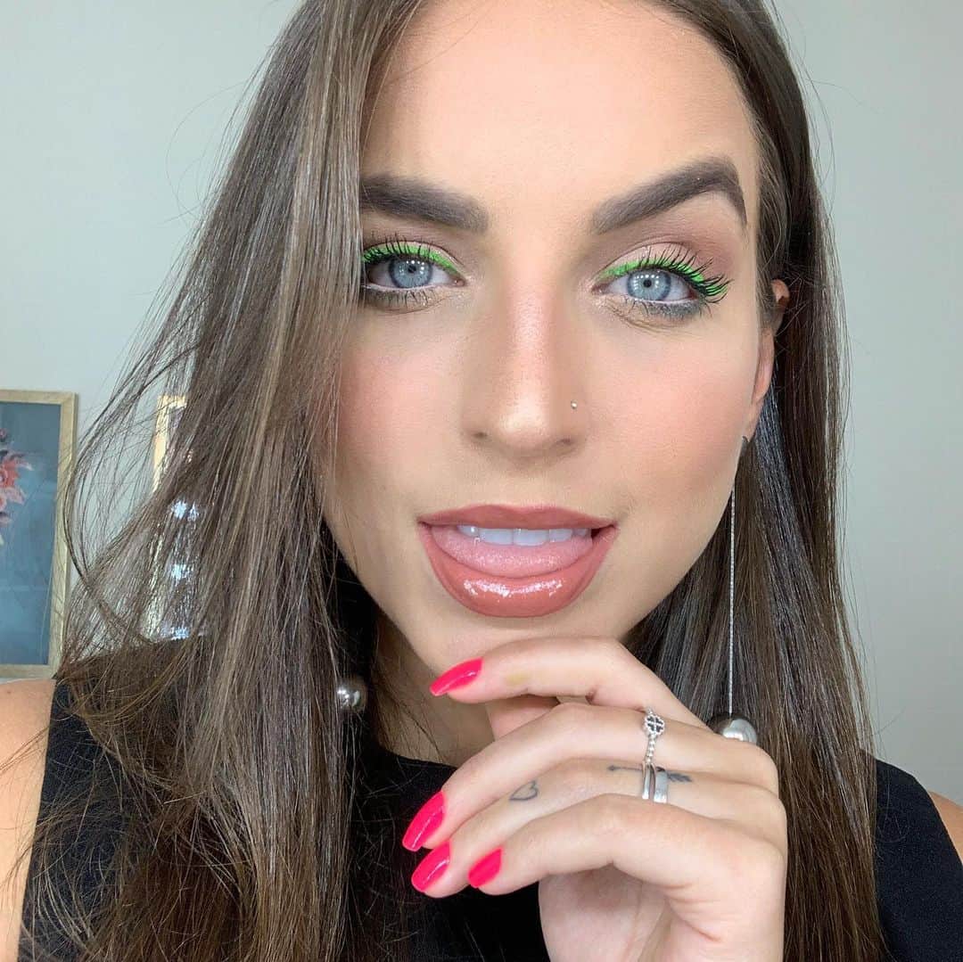 Bruna Unzuetaのインスタグラム：「bem básica」