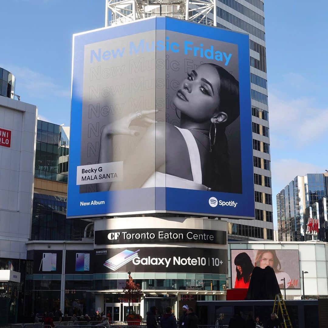 ベッキーGさんのインスタグラム写真 - (ベッキーGInstagram)「I am honestly speechless... this week has been a dream. 🙏🏽 #MalaSantaAlbum in New York, LA & Toronto today!! Muchas gracias @spotify!! ❤️🙏🏽🥺」10月19日 6時40分 - iambeckyg