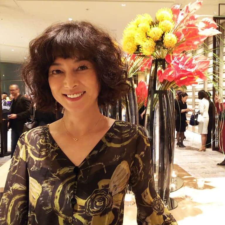 のインスタグラム：「タエ・アシダのショーに招待して頂きました😄✨👠 私が着用してるワンピースもタエ・アシダです👗 素敵ですよ😌💕 #タエアシダ#taeashida#ファッションショー#ワンピース#グランドハイアット東京#ゴルフ#ゴルフ大好き#ゴルフ女子#golf#モデル#model#image#イマージュ#森下久美#kumimorishita」