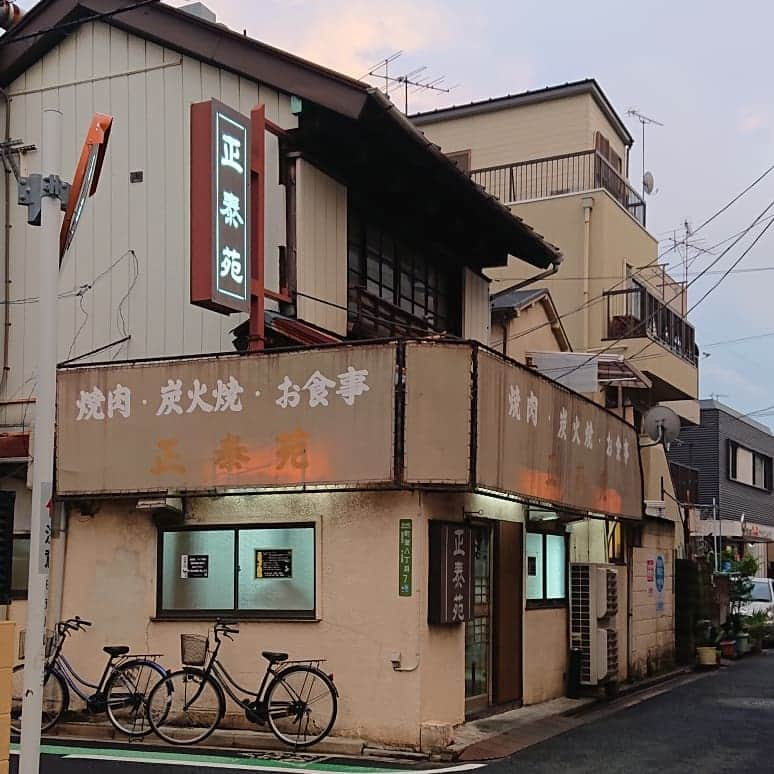 寺坂直毅さんのインスタグラム写真 - (寺坂直毅Instagram)「住宅街にある店」10月19日 18時41分 - aiamu_terasaka