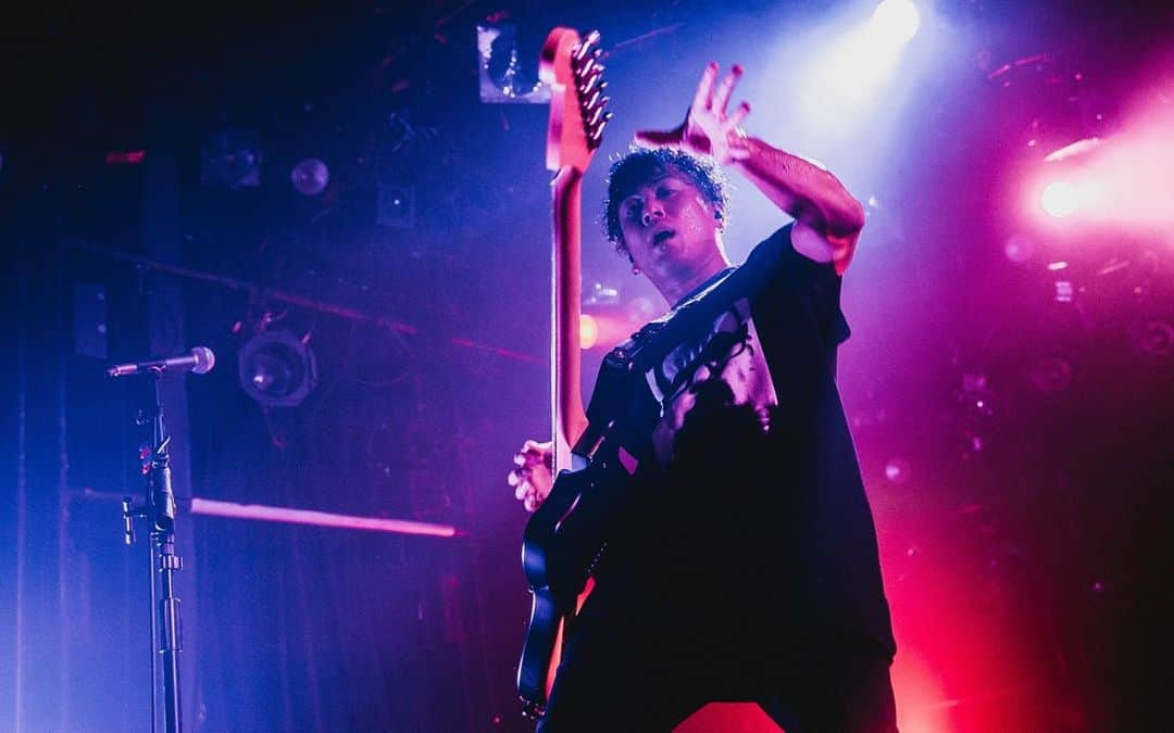 Sugiさんのインスタグラム写真 - (SugiInstagram)「“THE SIDE EFFECTS ONE MAN TOUR 2019”  広島クラブクアトロ Photos by @yamada_mphoto  #coldrain #thesideeffects」10月19日 18時34分 - sugi_coldrain