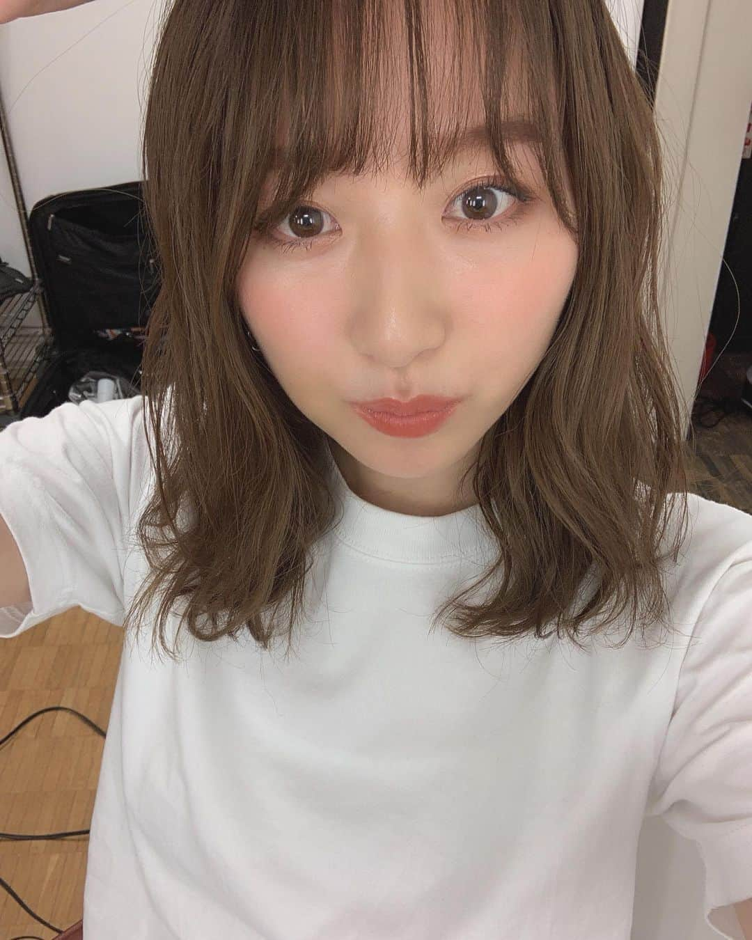 鹿沼憂妃さんのインスタグラム写真 - (鹿沼憂妃Instagram)「今日の撮影で 初めましてのヘアメイク小松さん💄 なんとぉ！！！ 福井出身とのこと！！！ 出だしから地元トークでひたすら 盛り上がっておりました☺️💗💗 こうやって同郷の方たちと一緒に お仕事ができるってスペシャルで 嬉しいねぇ〜🥺♥️ あたしももっともっも頑張るぞ〜！！！ #福井 #福井出身 #福井人 #福井会 #したい」10月19日 18時38分 - shika_0225