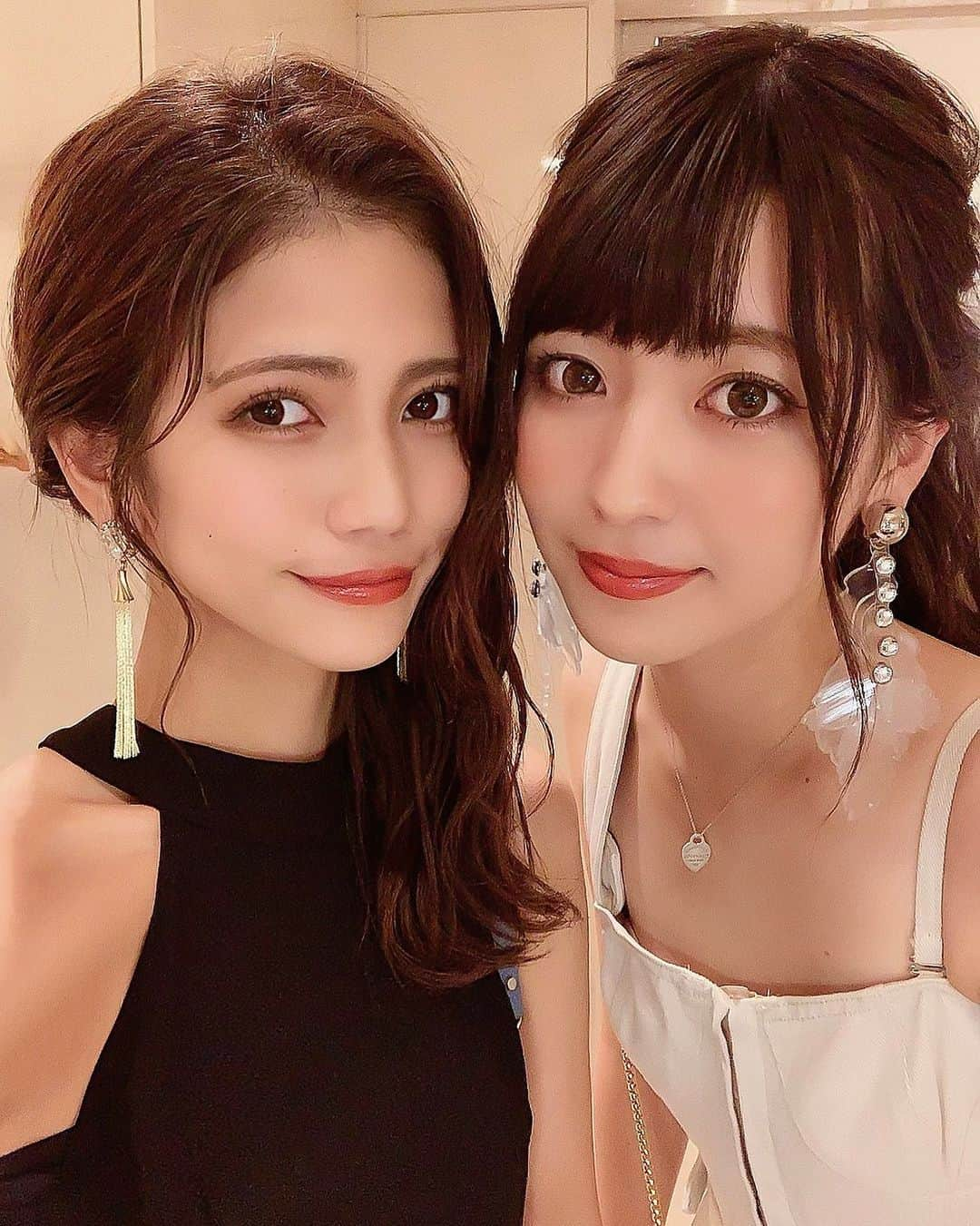 Marika Kajiwaraさんのインスタグラム写真 - (Marika KajiwaraInstagram)「今年もまた中崎町で イコールフェスが開催されるよ♡ ＊ 前も真理子と参加したし今年も2人で参加♥︎ イコールフェスの様子を インスタライブで紹介したりもするので また日時もストーリーで告知します🧡 ＊ 因みにインスタキャンペーンで抽選もやってて、 イコールフェス通貨2000円分が当たると フェス期間中にお買い物ができるよ🙆🏻‍♀️ ＊ フェスやキャンペーンの詳細は 『イコールフェス』で検索してみてね☀️ ＊ ＊ ＊ #まりまりこんび #梅田 #イコールフェスティバル #中崎」10月19日 18時55分 - marika__kw