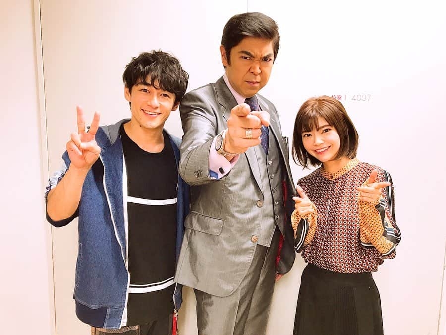 のインスタグラム：「🙏✨ * 松蔭祭にて 同じ事務所の五十嵐雅くんとトークショー✨ MCのゆうたろうさんのおかげで楽しい時間を過ごすことが出来ました🥰 ありがとうございました！！ * #松蔭大学 #松蔭祭　 #ゆうたろうさん　 #石原裕次郎 さんソックリ過ぎです🤣 #五十嵐雅 くんありがとう😌❣️ #本厚木空気美味しい　 #伊瀬茉莉也」