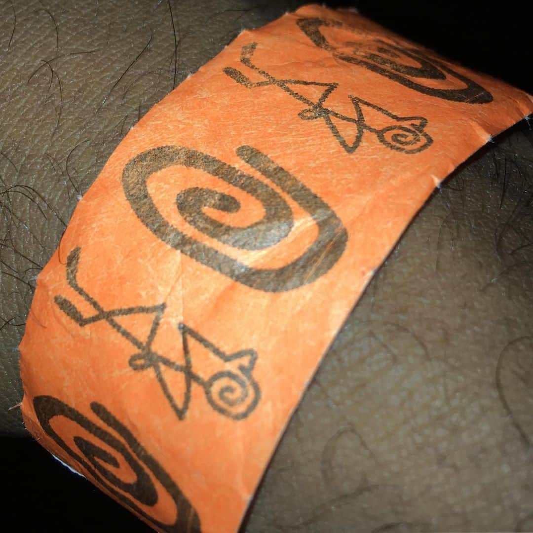 トロ・イ・モアのインスタグラム：「much luv east bay thanks for coming out」
