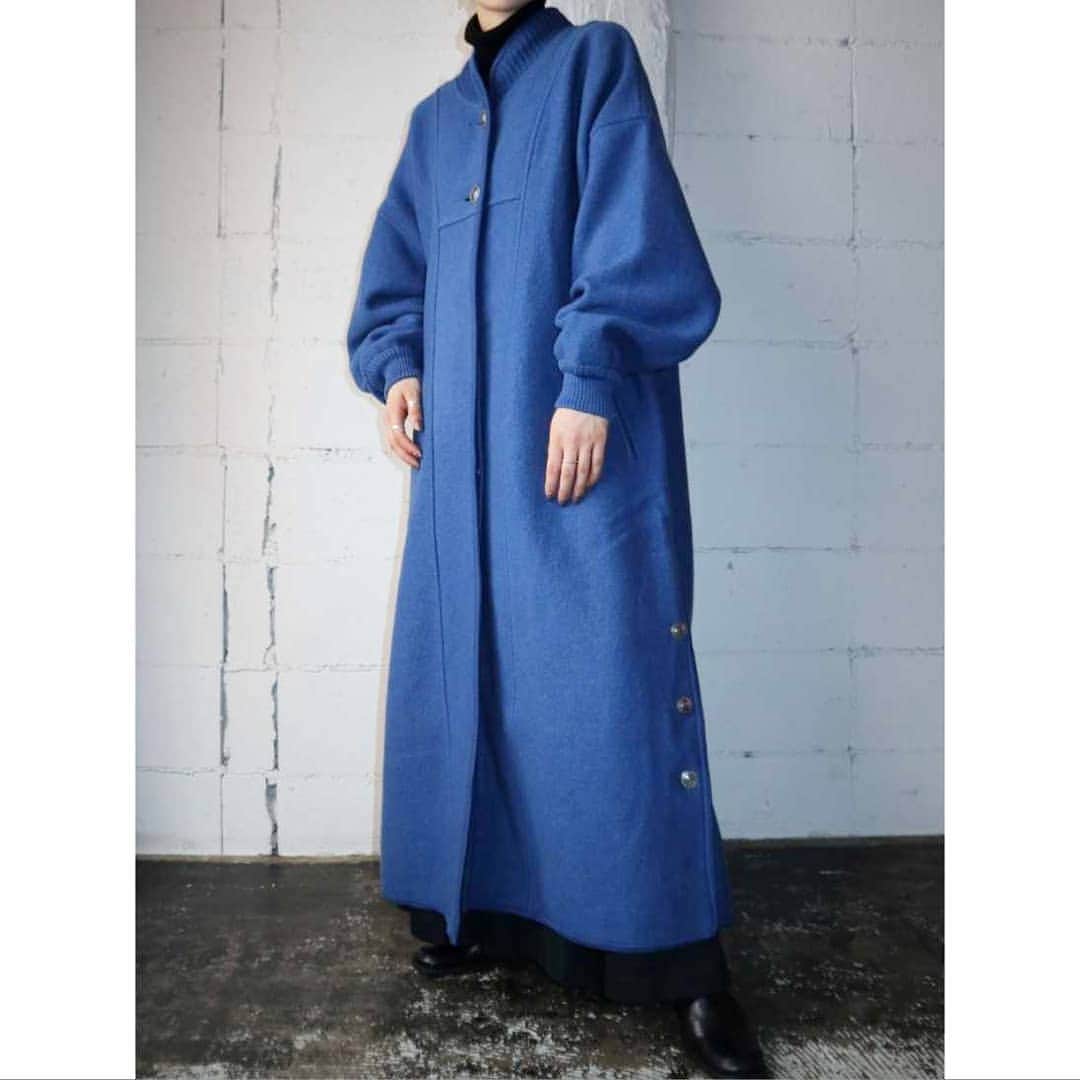吉祥寺 古着屋 Orfeoのインスタグラム：「Volume Sleeve Tyrolean Coat  #orfeo #kichijoji #tokyo #vintage #used #fashion #coordinate #outfit #オルフェオ #吉祥寺 #東京 #古着 #ヴィンテージ #ユーズド #ファッション #コーディネート  掲載商品のお問い合わせはメールにて承っております。コメント、DMでのお問い合わせは受け付けておりませんのでご了承ください。」