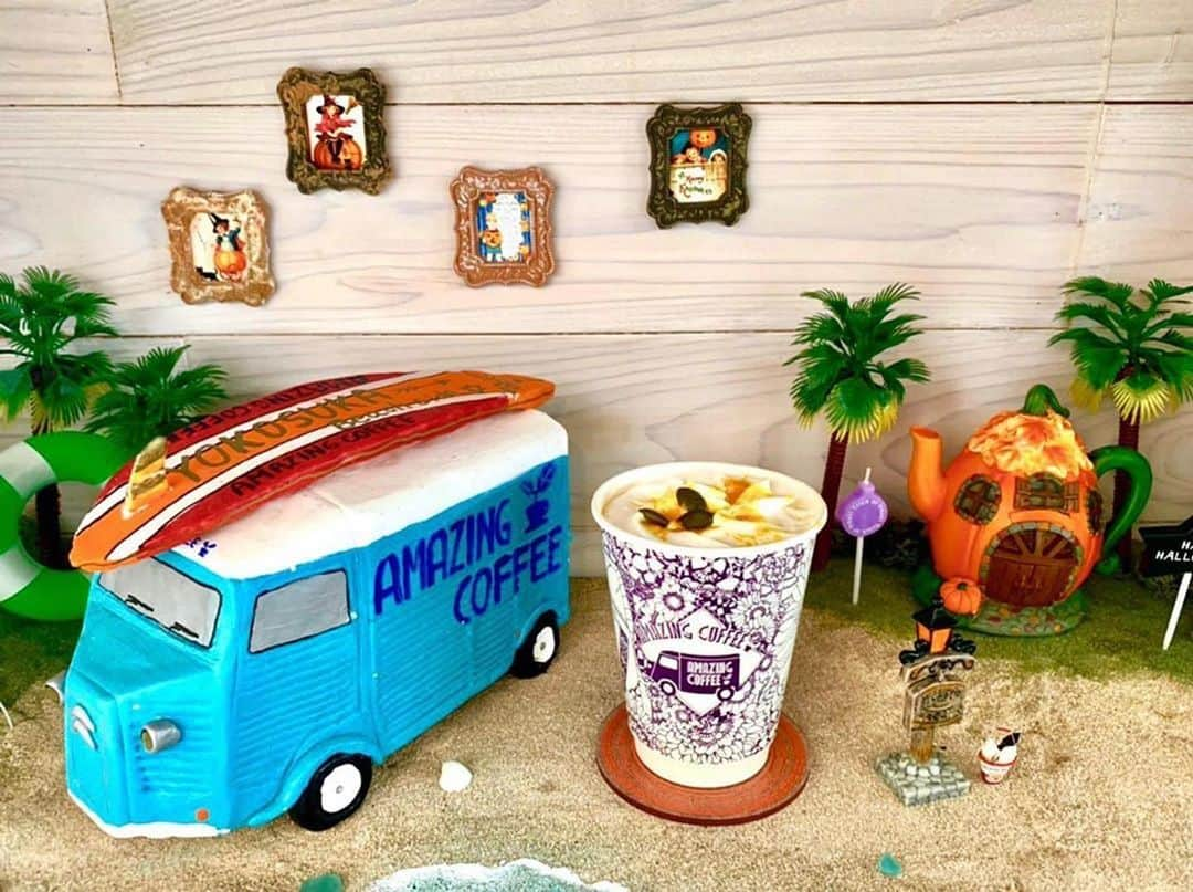 LDH kitchenさんのインスタグラム写真 - (LDH kitchenInstagram)「. @amazing_coffee_official ・・・ 🧟‍♂️YOKOSUKA BEACH SIDE with AKIYA BEACH CLUB🎃 . PHOTO SPOTがHELLOWEEN Ver.になりましたのでお知らせいたします👻✨ . 素敵な写真をたくさん撮ってくださいね⤴︎(^o^)v . #AMAZINGCOFFEE #coffee #YOKOSUKABEACHSIDE #AKIYABEACHCLUB #AMeCO #アメコ #横須賀」10月19日 12時39分 - ldhkitchen_official