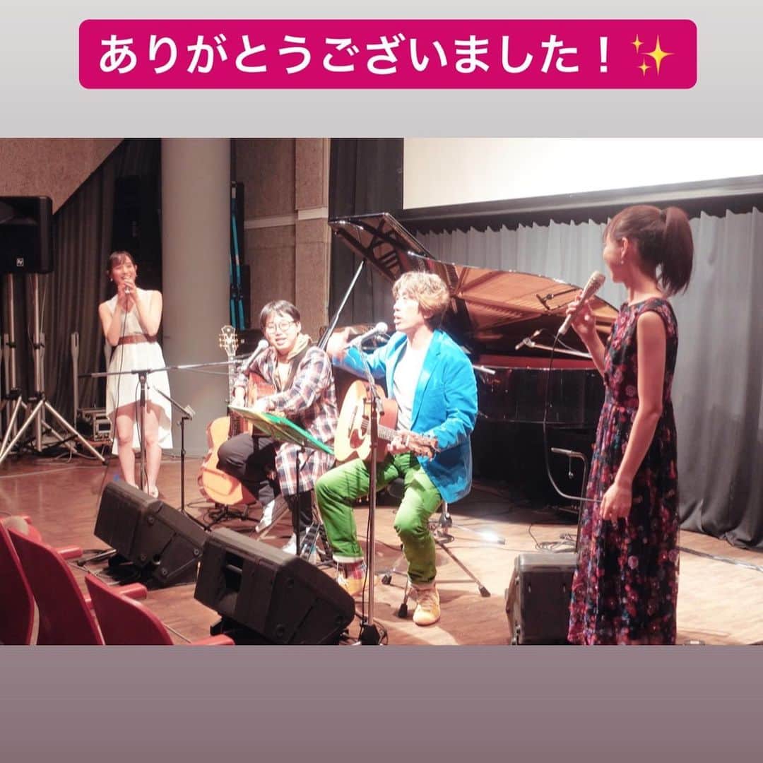 長谷川萌美さんのインスタグラム写真 - (長谷川萌美Instagram)「. . ステージからの函館夜景🌉✨ . 函館山上 #クレモナホール にて歌わせて頂きました✨ステージ後ろが夜景です！ . 北海道 5日目 #函館 ⒊ 曲♪「 #遠いところへ行くのでしょう 」の 転調するラストサビ前で 夜景を隠していたカーテンオープン🌉🎤🎵 . ライブ終わりにも沢山写真を撮りました📸✨ . #ビタスイ #遠ラブ #函館 #函館山 #live #ライブ #夜景」10月19日 12時46分 - moemi_hasegawa