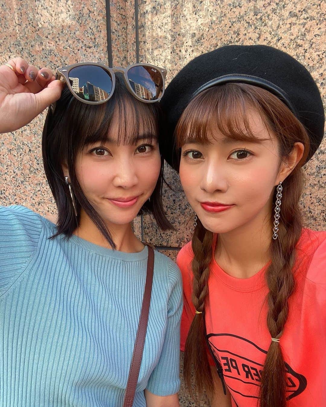 近野莉菜のインスタグラム：「今日はマリア( @_abedesu )の卒業コンサートだよ🥺💐観に行きたかったなあ〜。。大変な事も多かったと思うけど、本当によく頑張ってました！偉い！！こないだ台湾行った時に会えて嬉しかったなあ♡ マリア最後まで頑張れ〜☺️💕」