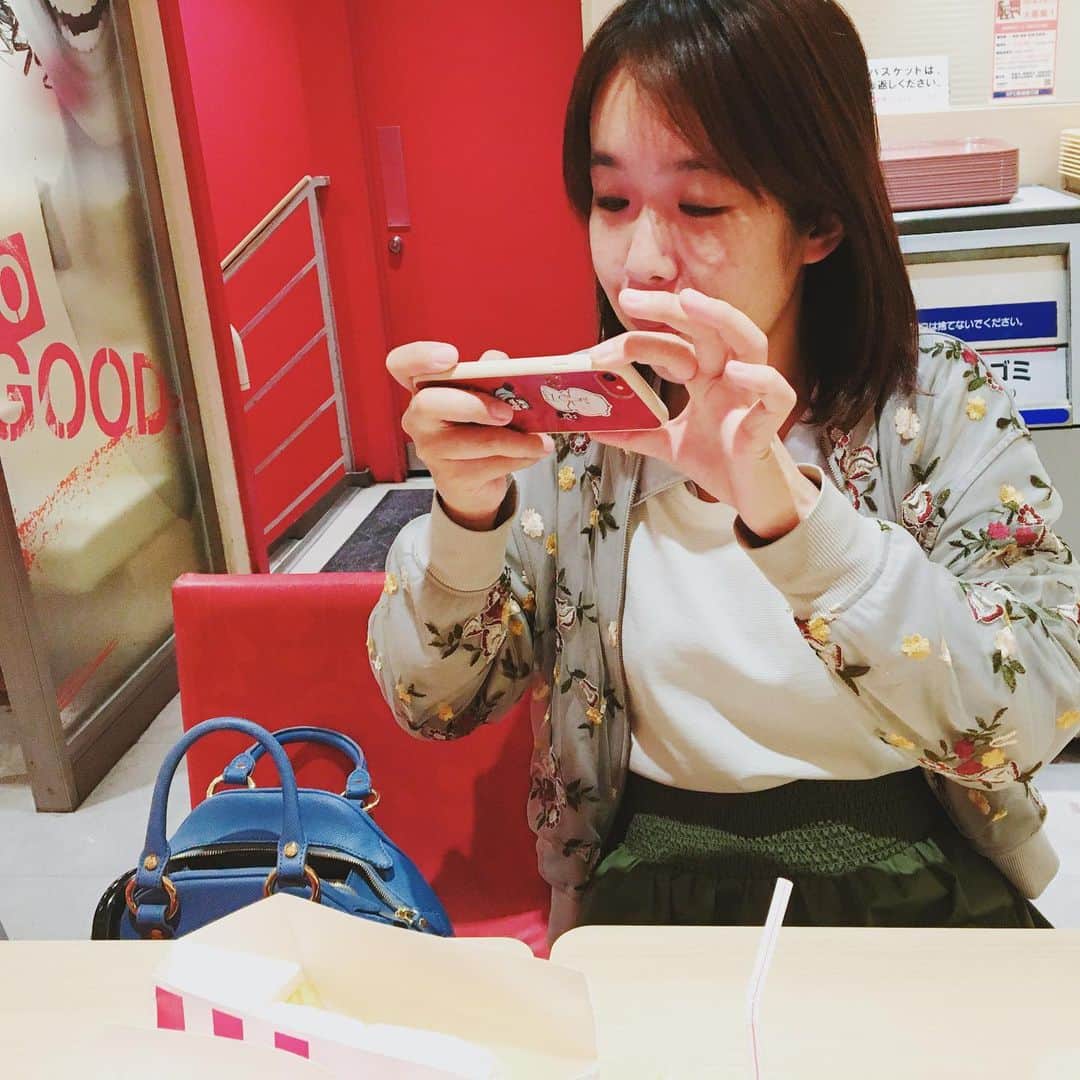 塚田詩織さんのインスタグラム写真 - (塚田詩織Instagram)「#最近食べたおいしいもの 姉と芋祭り。モンストコラボありがとう。」10月19日 13時37分 - tsukashio323