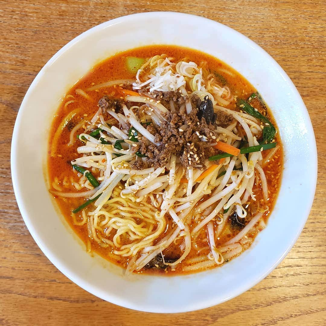 布川敏和さんのインスタグラム写真 - (布川敏和Instagram)「〝本日のメンラー〟坦々麺～🍜=ヽ(๑´ڡ`๑) . #ラーメン #坦々麺」10月19日 13時47分 - fukawatoshikazu