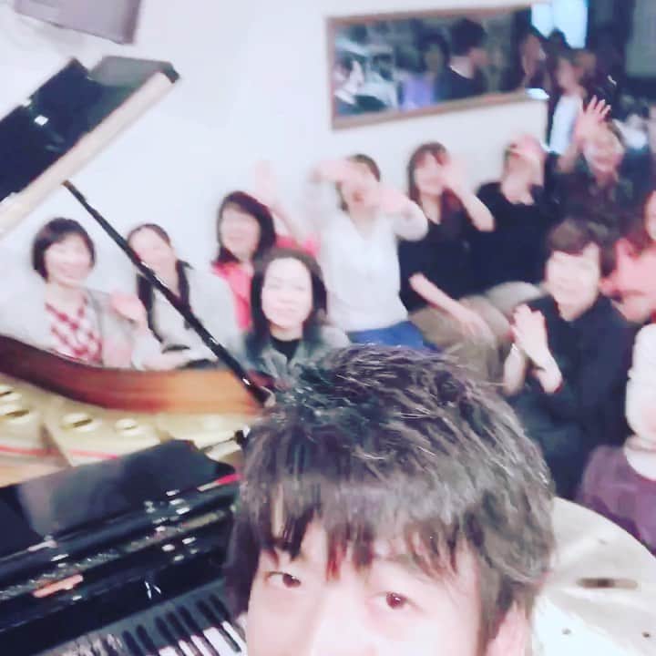 坂東慧のインスタグラム：「昨日のソロライブ、最高に楽しかった！僕だけの為に沢山の方々にお越し下さり、とても幸せでした！本当にありがとうございました。 次回のCabinでのソロライブも来年2/7に決まりました！ また色々考えようと思います！」
