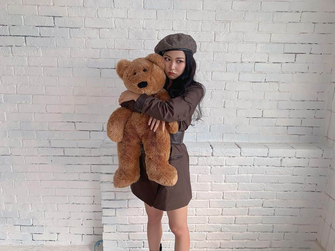 白間美瑠さんのインスタグラム写真 - (白間美瑠Instagram)「わたしのクマちゃん🧸 誰にもあげな〜いっ！ #初恋至上主義 #jk写」10月19日 15時10分 - shiro36run