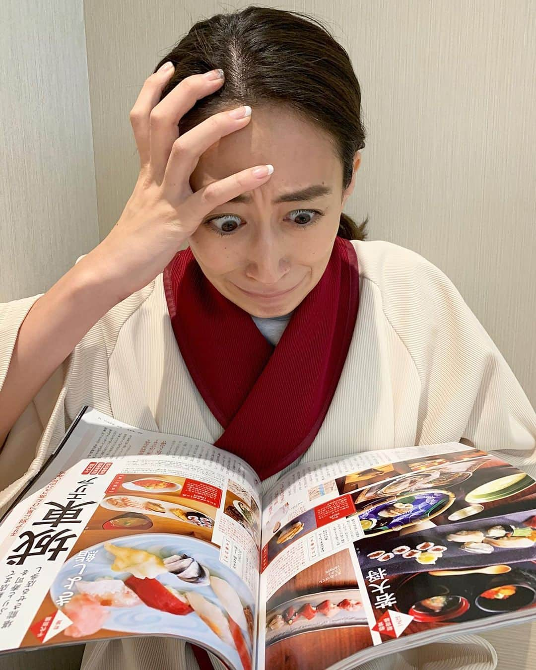 小堀ケネスさんのインスタグラム写真 - (小堀ケネスInstagram)「Went for the most amazing full body check up in my LIFE at the Koto Medical Tower!! It was more like a Spa then a hospital!  Even got a full body massage and a delicious lunch prepared by La Bombance at the end!! Would recommend this place to anybody who is overdue for a checkup!! 今日は鬼ママと一緒に人間ドックデートに行ってきました〜！ 江東メディカルタワーは病院ではなくスパみたいでした！最後にマッサージとラボンバンスのランチも頂いて最高でした！　僕みたいに病院怖がってる人にオススメします！😊 #notdrunk #mommy #daddy #healthcheck #kotoskinclinic #amazing #鬼ママ#パパ#人間ドック#健康家族　#江東メディカルタワー  #江東スキンクリニック  @mariakamiyama  @kotoskinclinic」10月19日 16時22分 - kenkob0903