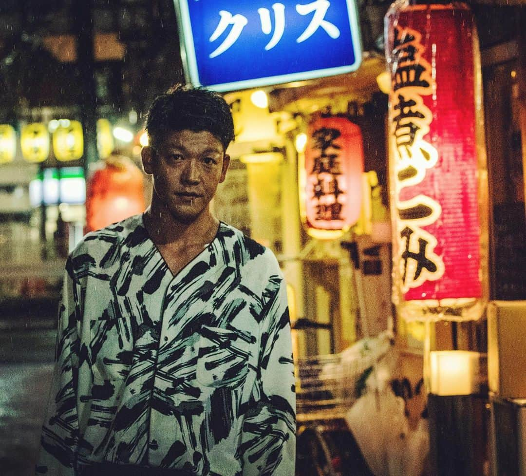 駿河太郎さんのインスタグラム写真 - (駿河太郎Instagram)「土地柄と雨で、絶妙なアナログ感  photo by @atsukiiwasa  ありがとうございます😊」10月19日 16時56分 - tarosleepydog