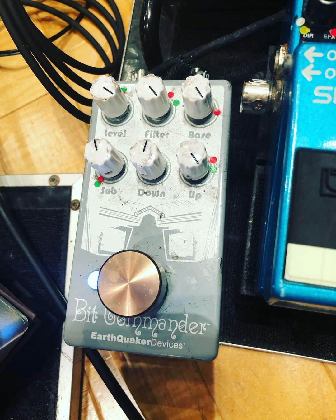 ミヤ さんのインスタグラム写真 - (ミヤ Instagram)「このエフェクターたちを使うとこういう音になります。 #earthquakerdevices  #ghostecho  #aqueductvibrato  #bitcommander  #disastertransport  #blackashfuzz  #dope」10月19日 16時53分 - miyaguchi