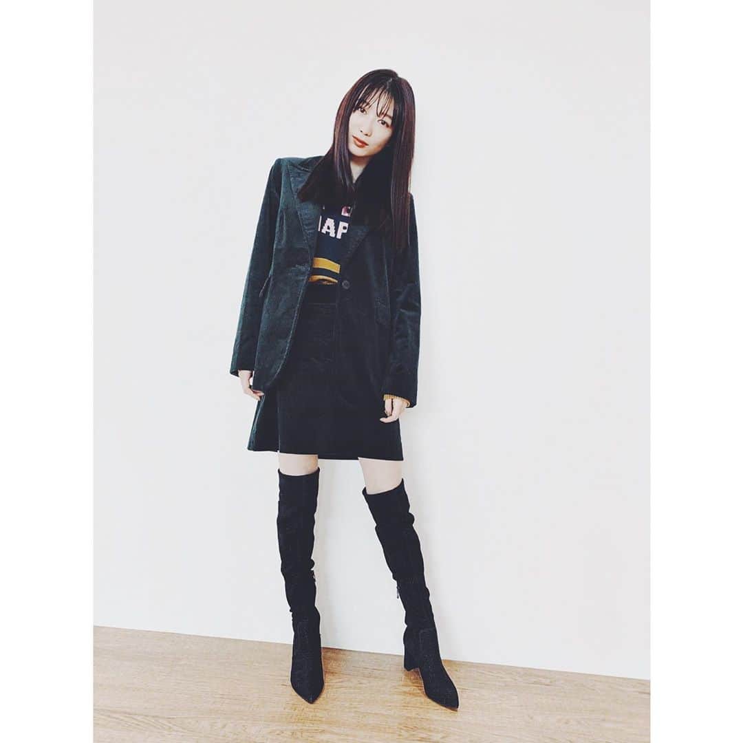 岡本夏美さんのインスタグラム写真 - (岡本夏美Instagram)「岡本の衣装はこちら🐍 #knit #jacket #skirt @katespadeny  #ケイトスペード #boots @dianashoespress  #ダイアナ」10月19日 17時14分 - okamoto_natsumi