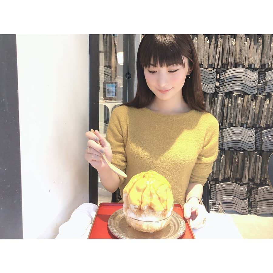 繭さんのインスタグラム写真 - (繭Instagram)「ㅤㅤㅤ ㅤㅤㅤ こちらがかき氷ハンターの私が 世界でいちばん好きなかき氷です！！！！！ ㅤㅤㅤ 京都にあるお茶と酒たすきさんの 10月限定の鳴門金時とかぼちゃのクリーム カラメルソース仕立て。 ㅤㅤㅤㅤㅤㅤ 本当にこのかき氷が大好きなんです😭 濃厚なのにしつこくなくて、 もったりしてるのにぺろっと食べられる。 多分食べていただけたらこの感想、 めちゃくちゃしっくりくると思う🥺 ㅤㅤㅤ 京都に行ったら必ずたすきさんはお伺いしていて、 どのかき氷ももちろん美味しいんですけど このかき氷は特に食べてもらいたいです。 10/30までなので、ご都合のつく方は是非💁🏻‍♀️✨ ㅤㅤㅤ #京都 #京都かき氷 #お茶と酒たすき #かき氷 #かき氷ハンター #🍧 #followme #followmejp #followjp」10月19日 17時07分 - mayumayu1008