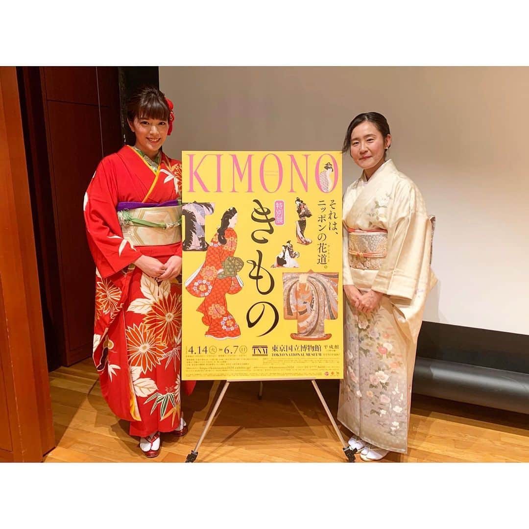 三谷紬さんのインスタグラム写真 - (三谷紬Instagram)「* 東京国立博物館で 4月14日火曜日から始まる 特別展「きもの　KIMONO」の報道発表会の司会を 担当させていただきました。 成人式の時に買ってもらった振袖を久しぶりに着ました👘💓 相変わらず着付けは出来ないので…🤦🏼‍♀️ 着付師さんが着せてくださいました🥺 帯も凄く凝った結び方で可愛かったです😆 2枚目は東京国立博物館の工芸室長の小山弓弦葉さんと📸 時代ごとに分けた昔から伝わる着物を見ることのできるこの展覧会。 今からとっても楽しみです🧸 * #着物#きもの#kimono#東京国立博物館#振袖#成人式#以来#展覧会#特別展#展示#歴史#history#着付け#着付師#日本文化#文化#japan#司会#報道#発表会#女子アナ#アナウンサー#テレビ朝日#三谷紬」10月19日 17時22分 - mitani_tsumugi
