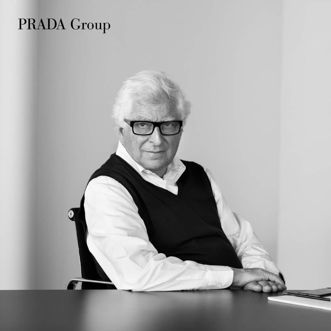 プラダさんのインスタグラム写真 - (プラダInstagram)「“The craftsmanship is handed down only if there are well-qualified workers who know how to make their job. That is why we founded the Prada Academy”. Patrizio Bertelli explains how the #Prada Academy trains young people and introduces them into the #PradaGroup. Find out more via link in bio. Photo credit: @brigittelacombe」10月19日 17時54分 - prada