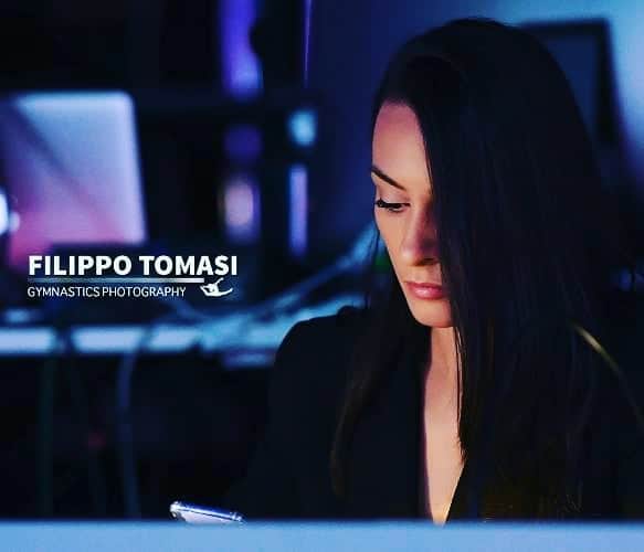 カタリナ・ポノルのインスタグラム：「Focus and don't let anyone to disturb you 😃 📸 by @filippotomasiphoto」