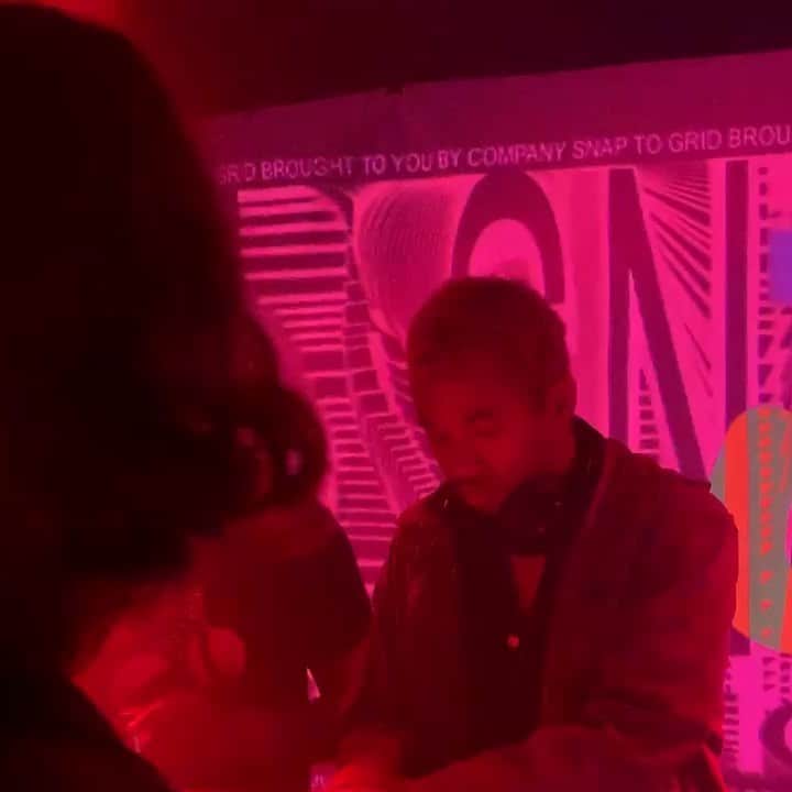 トロ・イ・モアのインスタグラム：「lil short b2b w @acemo」