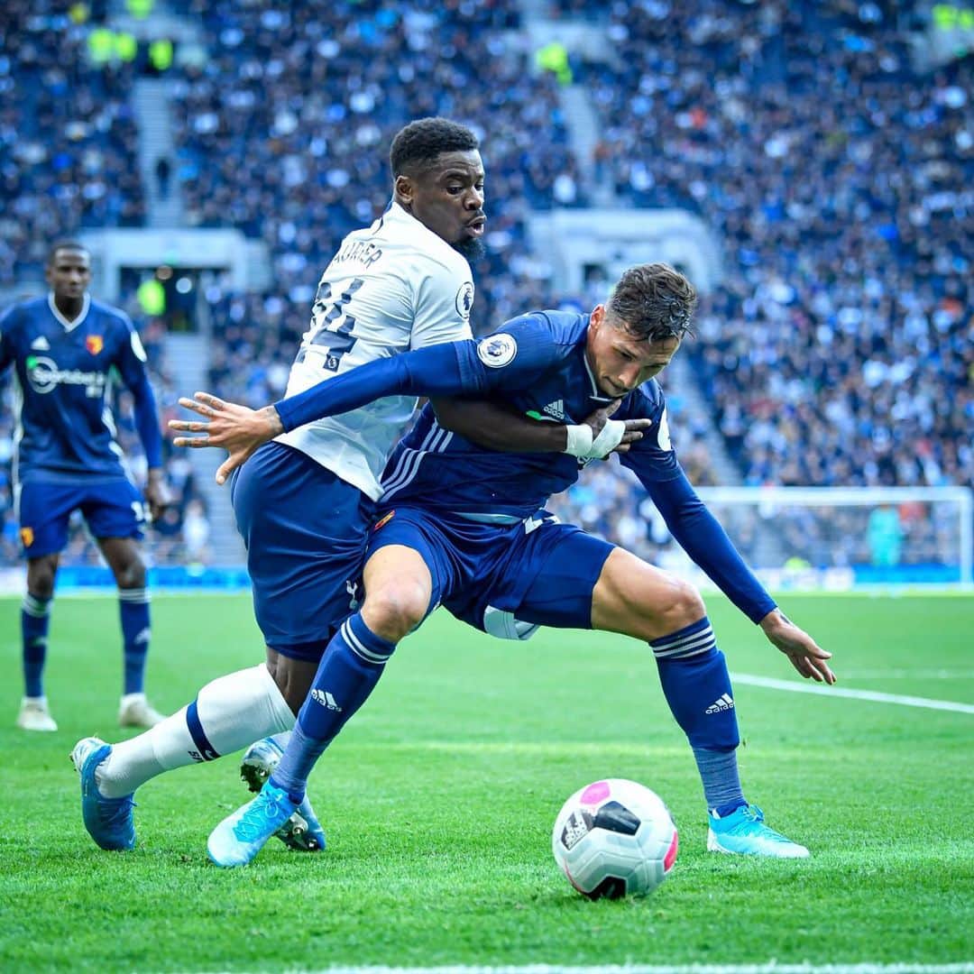 ヨゼ・ホレバスのインスタグラム：「Hard to find a way to explain this one… a penalty on the first half, then at the end…goal, no goal, goal, and we go home with one point. The feeling I have is that we had 2 points taken away from us, after weeks of hard work to make it happen. Now we must work even harder to make sure this doesn’t happen again. #premierleague #watford #nikefootball」