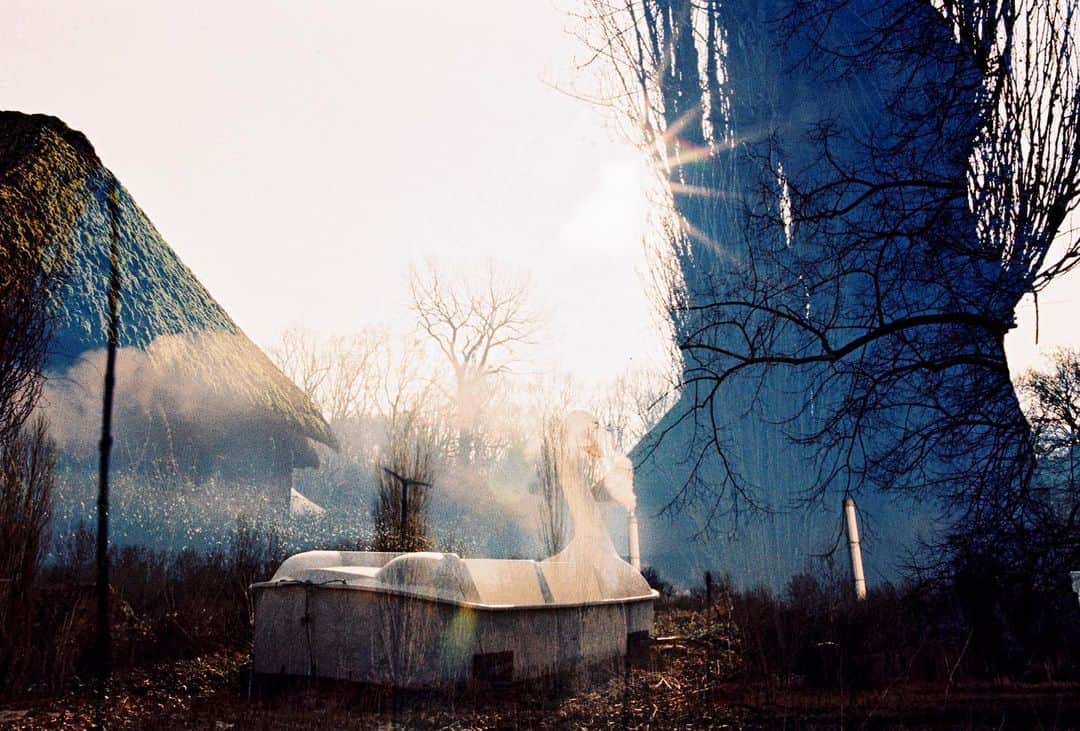 ジェナ・マローンさんのインスタグラム写真 - (ジェナ・マローンInstagram)「Mid afternoon at the abandoned amusement park just outside Berlin.」10月20日 4時35分 - jenamalone