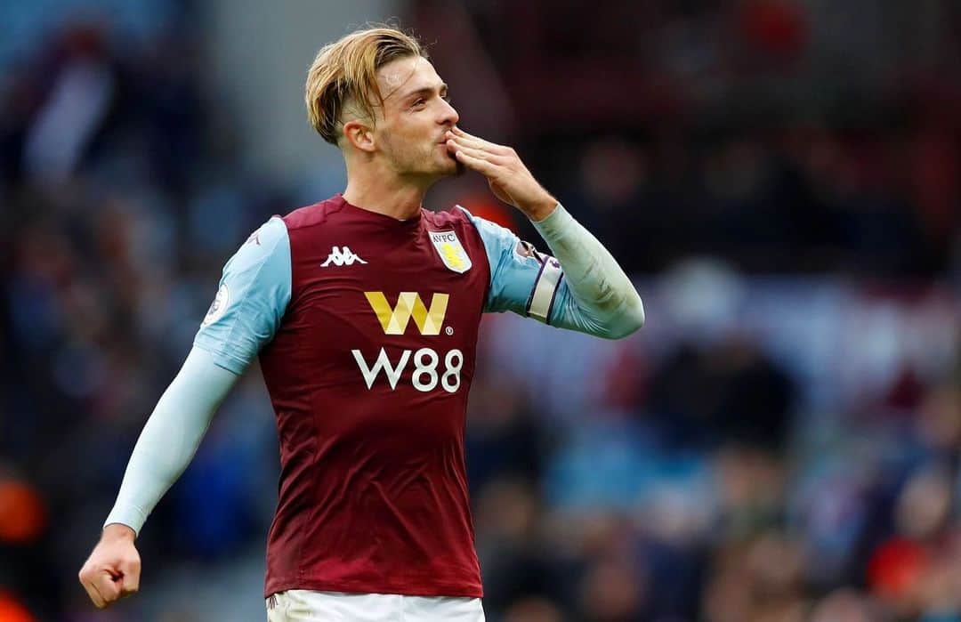ジャック・グリーリッシュのインスタグラム：「Buzzing with the 3 points and goal today. Lovely day at villa park 😍⚽️」