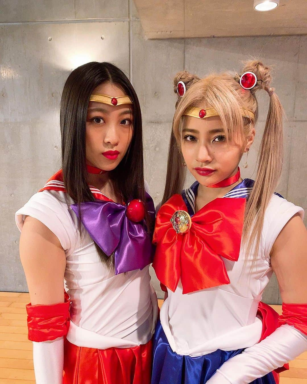 moca さんのインスタグラム写真 - (moca Instagram)「🌙💖 #sailormoon  #セーラームーン  #セーラーマーズ  #セーラージュピター  #ルナ  #タキシード仮面  #halloween #ハロウィン仮装  #lol #avex #エルオーエル」10月19日 20時05分 - moca_lol