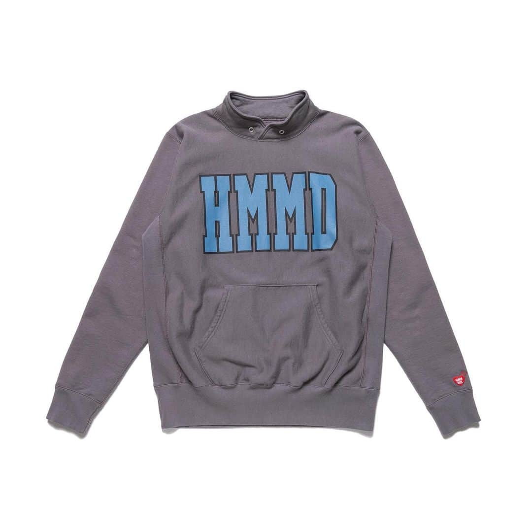 HUMAN MADEさんのインスタグラム写真 - (HUMAN MADEInstagram)「"CREW NECK SWEAT" now available in store and online. www.humanmade.jp  裏毛のクルーネックスウェットシャツです。ネックまわりのデザインやプリントされたグラフィックロゴが特徴です。セットアップでコーディネイトできる共地のスウェットパンツも展開しています。 Crew neck cotton sweatshirt with stand collar. Can be paired with our classic sweatpants available in the same two colors.」10月19日 20時36分 - humanmade