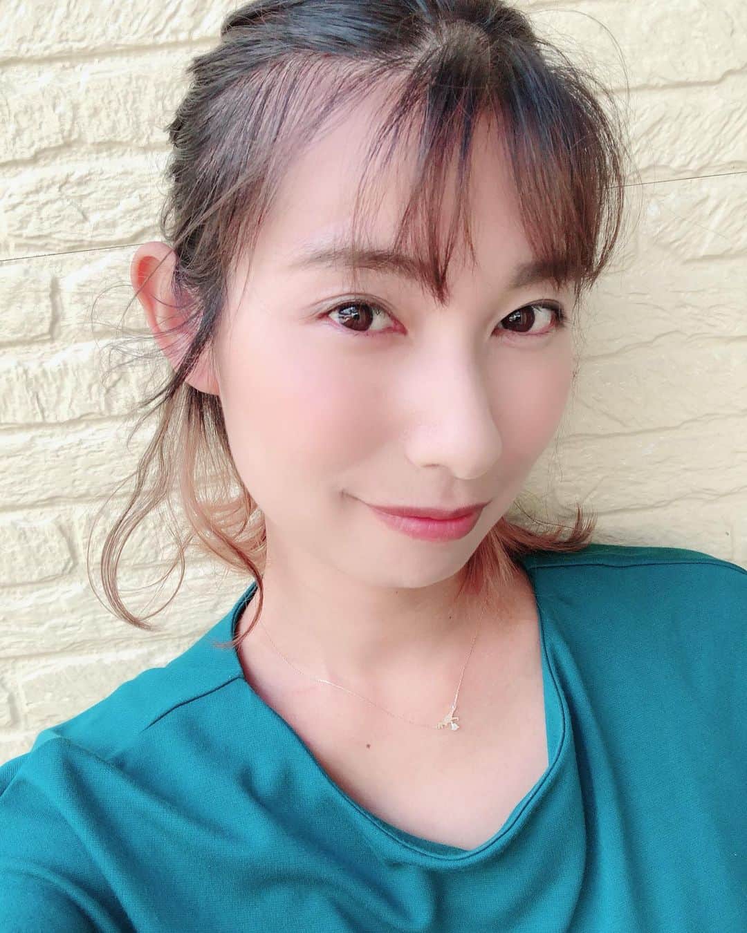 のインスタグラム：「今日はお祭りがあったので 久しぶりにかんざしで ハーフアップしてみたよん♪ じゃけど… 行ったら祭り片付け しょったんじゃけど🤣 祭り終わる2時間前に 行ったんじゃけど🤣 久々に友達と会えたし 行ってよかったけどね🤣👏 明日もビックイベントだ〜！ 今月はイベント三昧で 忙しいわ🤣❤️ #お祭り  #かんざし  #簪 #男の子ママ  #シングルマザー」
