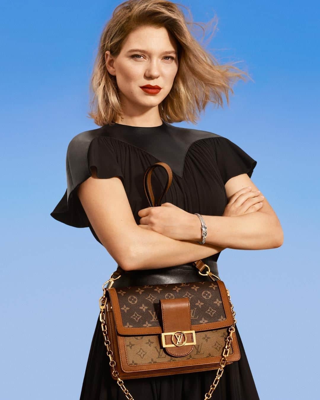 Louis Vuitton on X: For a lifetime of adventures. #LouisVuitton's Speedy  bag remains an unrivaled travel companion. Rediscover the bags from the  Spirit of Travel campaign at    / X