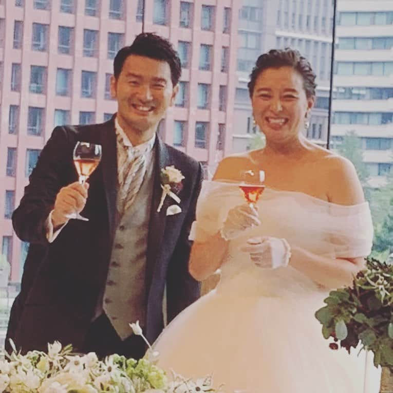 田中ウルヴェ京さんのインスタグラム写真 - (田中ウルヴェ京Instagram)「はなちゃんとこうたくんのWedding party! アスリートたくさん。 ソウル五輪仲間や大学仲間。そりゃ楽しい。 はなちゃんのおかげで久しぶりにとっても楽しい昔話ができました。 人のご縁は不思議なもので。 歳を経て有難さが増します。ありがたやありがたや。😍 So nice to see all Olympic and Paralympic athletes from different sports!!!」10月19日 21時09分 - miyako.tanaka.oulevey