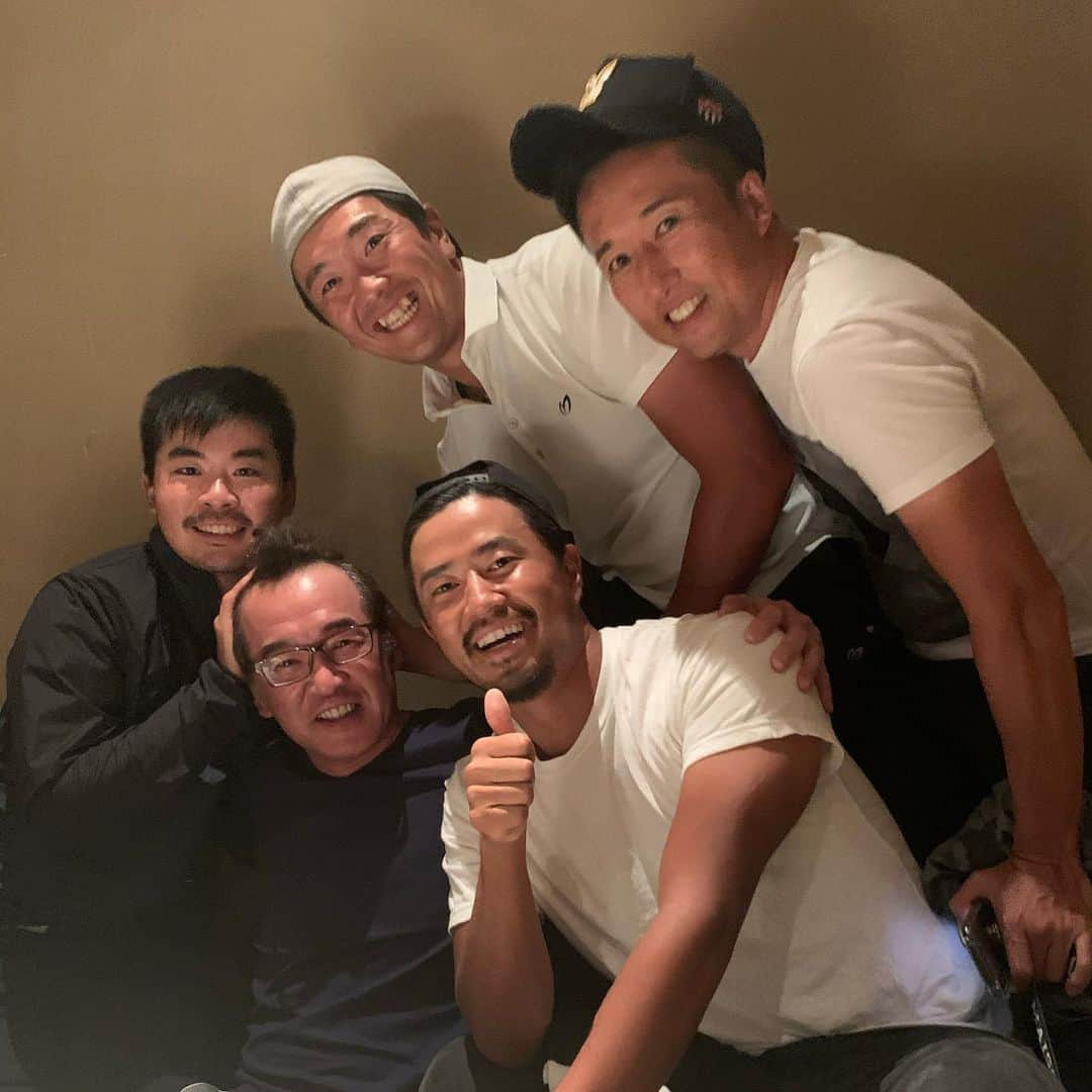 小平智さんのインスタグラム写真 - (小平智Instagram)「久々のメンバー！ 楽しいご飯でした(^^) #福岡 #永野竜太郎　プロ #川村昌弘　プロ #横手先生 #大浜パン屋さん #小平智」10月19日 21時55分 - satoshi_kodaira_official