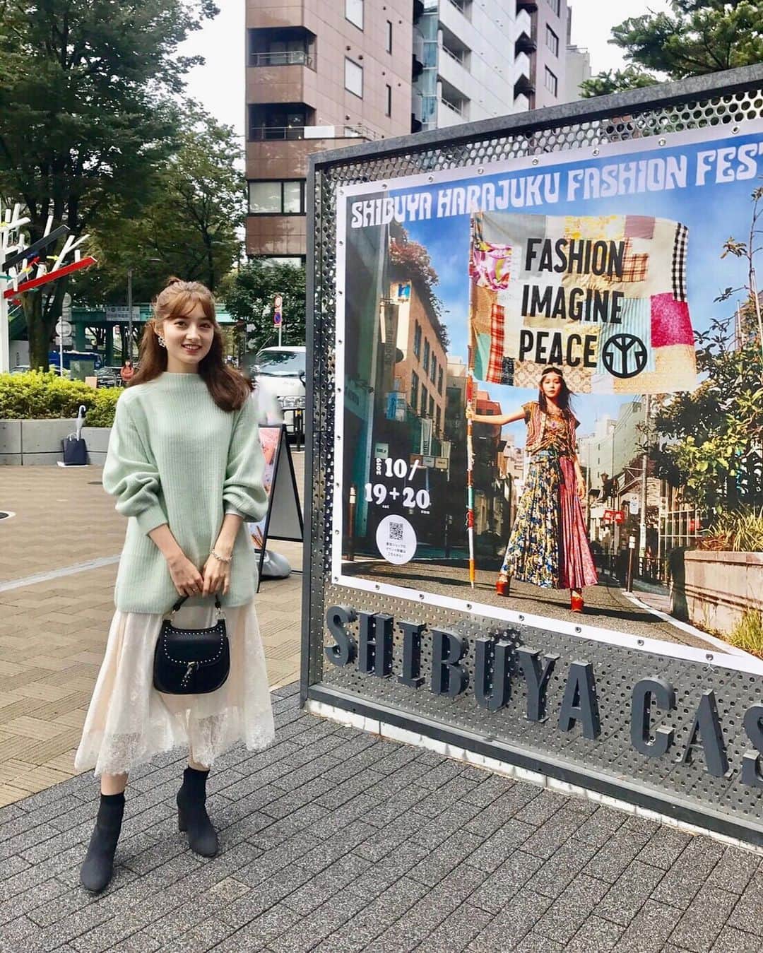 ティファニー春香さんのインスタグラム写真 - (ティファニー春香Instagram)「. お出掛けコーデ👀☕️💫 ファッションのお祭り、シブハラフェスの対象店舗 で購入したミント色のチュニックニットを合わせて☺︎💚 . 明日まで東京ファッションウィークです！ 皆さんも是非シブハラでお洒落楽しみましょ😊🛍✨ . #ootd #outfit #fashion #シブハラフェス #シブヤハラジュクファッションフェスティバル #秋服 #冬服 #秋冬コーデ  #私服 #今日のコーデ #コーデ」10月19日 22時08分 - tiffanyharuka