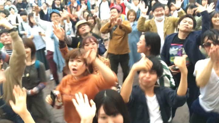 のインスタグラム：「今日はパルテノン多摩でNEWTOWNでした‼️ パル多摩でヤマさんとディスコして、だいすきな街でディスコセッション出来るのすごい楽しかったな✨✨✨ ♫don’t stop the dance (Edit)  #dédémouse #dedemouse #デデマウス #電電鼠 #LITE #NEWTOWN」