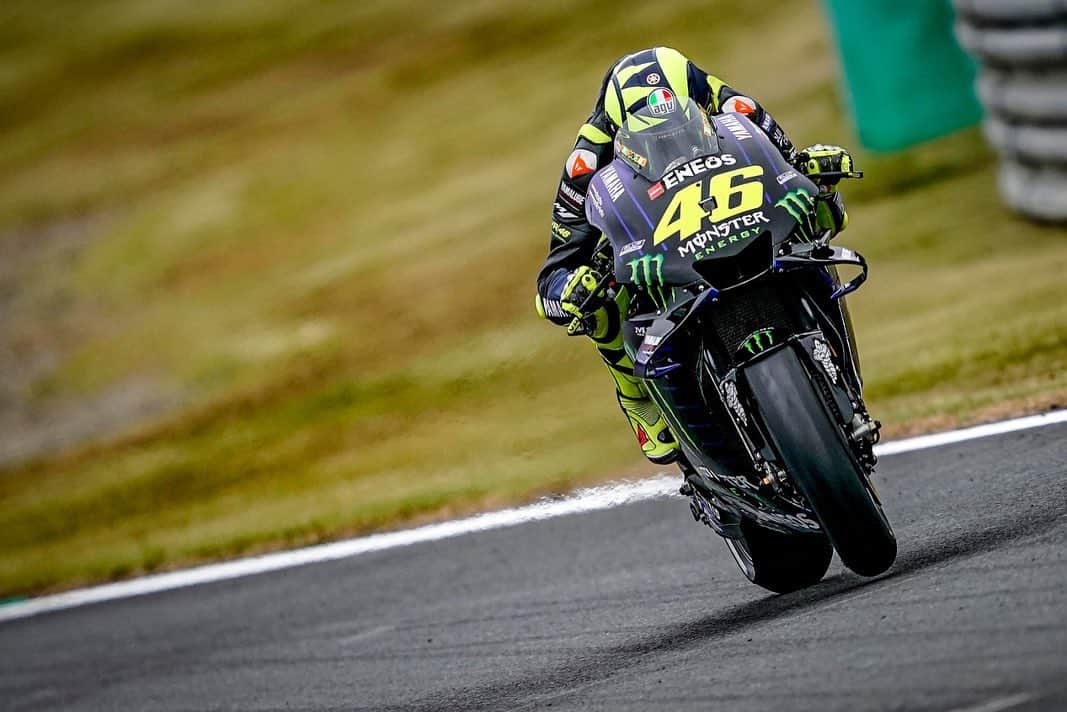 バレンティーノ・ロッシのインスタグラム：「Twin Ring Circuit Motegi,Japan  Saturday,official practice 📸 @falex79」