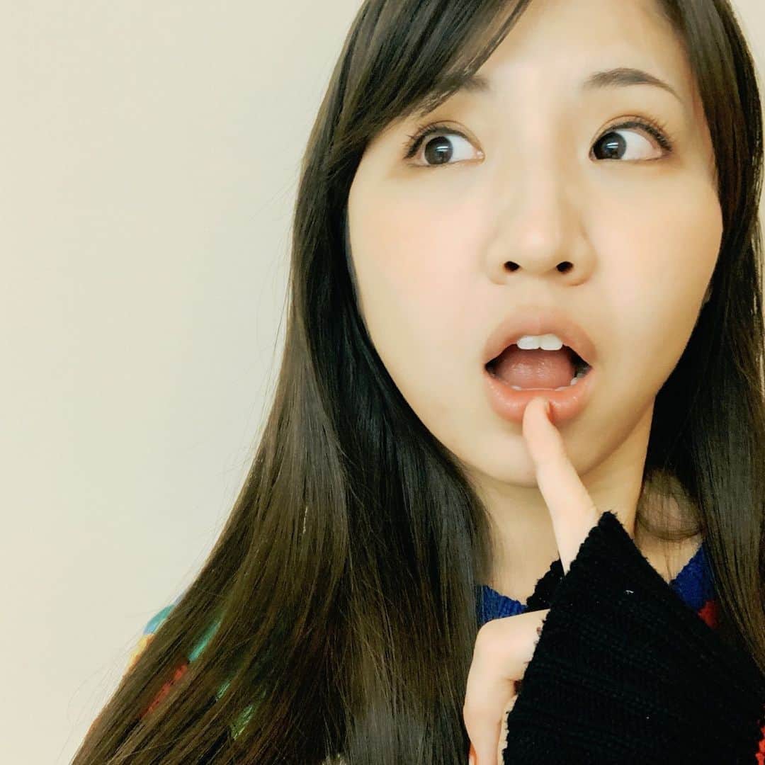 阿部真央のインスタグラム：「弾き語りらいぶin北海道。みんなありがとうございました♡  次は大阪！  #阿部真央 #あべま #あべまにあ」