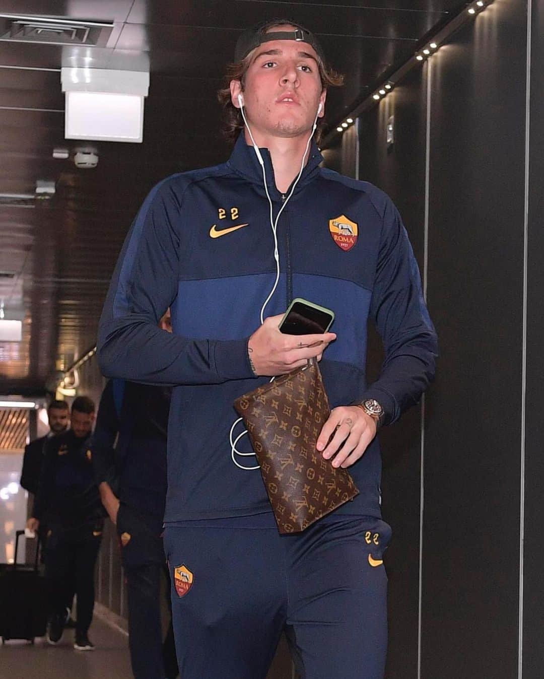 ASローマさんのインスタグラム写真 - (ASローマInstagram)「Off to Genoa! 🛫 #ASRoma」10月20日 0時33分 - officialasroma