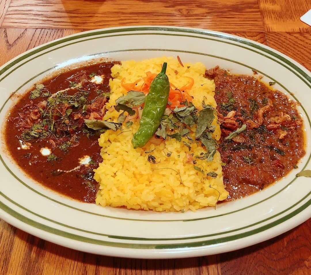 休日課長さんのインスタグラム写真 - (休日課長Instagram)「"カレーと" @curry_to_tokyo の新作カレー試食させて戴きました。本当旨い、"カレーと"のカレー。何の説明も要らない、ただただ、めちゃ旨いカレーです。 これは本当、多くの人に知って欲しい味。このうまさ共有したい。 #本炭 #本日の炭水化物 #カレー #カレーと」10月20日 0時49分 - kyujitsu_kacho